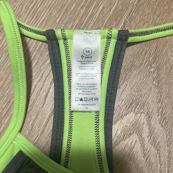 •Ivivva by Lululemon • gray and green • size 14 - Picture 4 of 5
